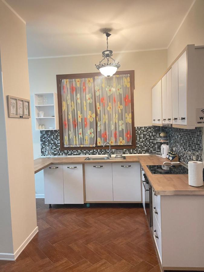 Mediterranean Sea Apartment City Center ดูร์เรส ภายนอก รูปภาพ