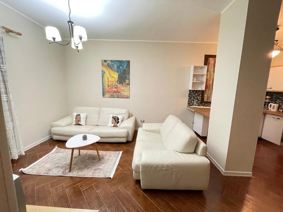 Mediterranean Sea Apartment City Center ดูร์เรส ภายนอก รูปภาพ