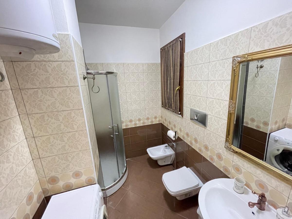 Mediterranean Sea Apartment City Center ดูร์เรส ภายนอก รูปภาพ